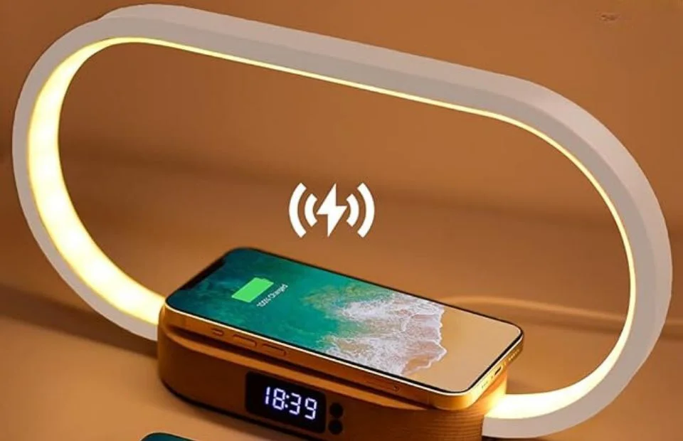 Bedroom Lamp with 10-watt Fast Wireless Charger