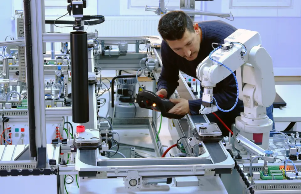 Collaborative-Robots-(Cobots)